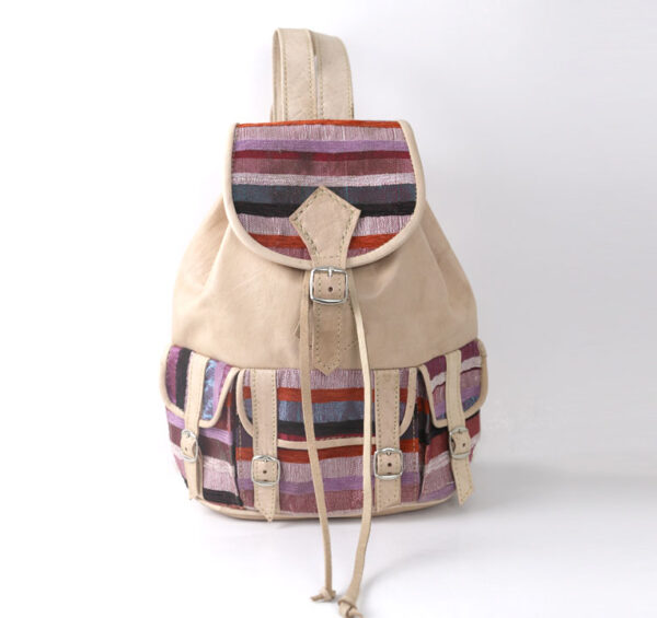 Sac à dos en cuir et tapis fait-main