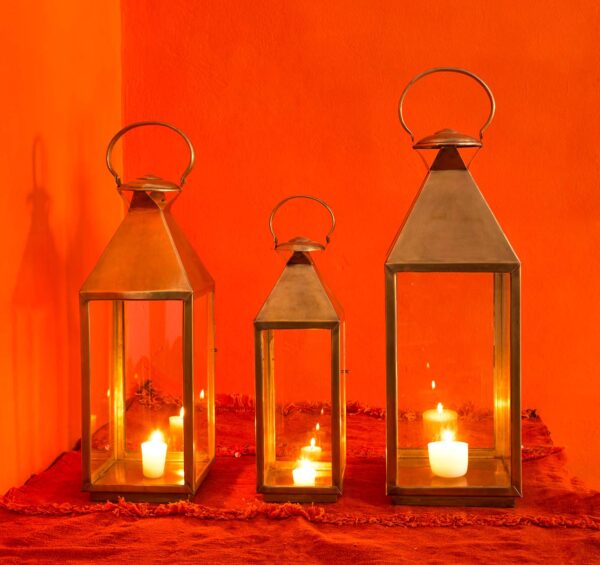 Set of 3 gold copper lanterns