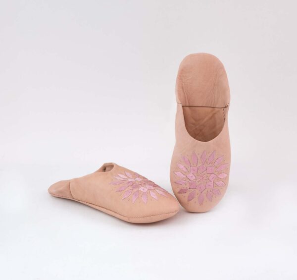 Hand embroidered babouche
