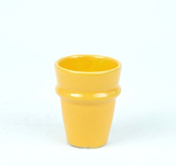Yellow pottery glass S
