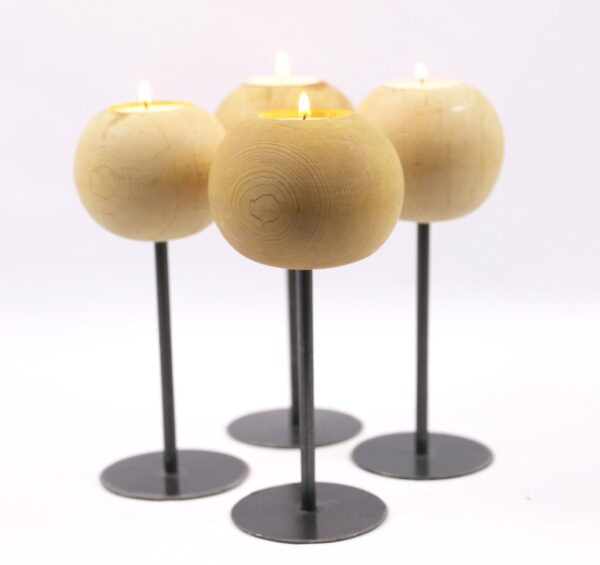 Small Boule candlestick in cedar and metal base.